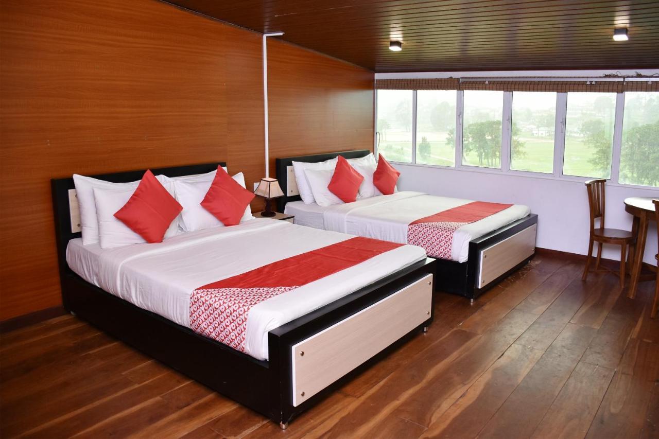 Oyo 430 The Turf Villa Нувара-Елія Екстер'єр фото