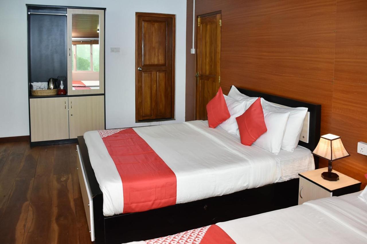 Oyo 430 The Turf Villa Нувара-Елія Екстер'єр фото